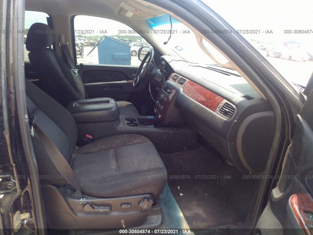 Photo 4 VIN: 1GNSCAE05BR101572 - CHEVROLET TAHOE 