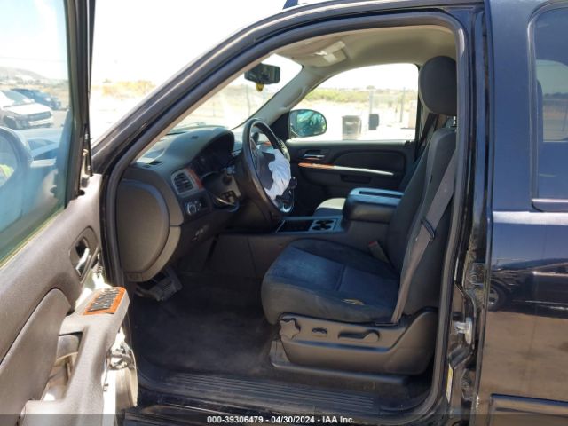 Photo 4 VIN: 1GNSCAE06CR115708 - CHEVROLET TAHOE 