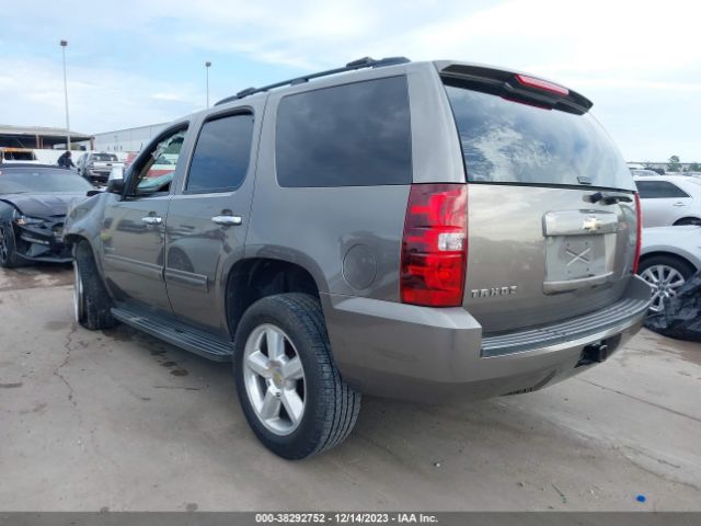 Photo 2 VIN: 1GNSCAE07BR271674 - CHEVROLET TAHOE 