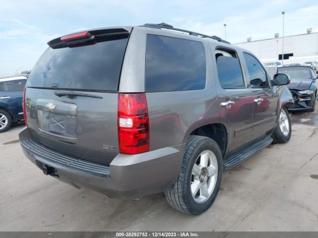 Photo 3 VIN: 1GNSCAE07BR271674 - CHEVROLET TAHOE 