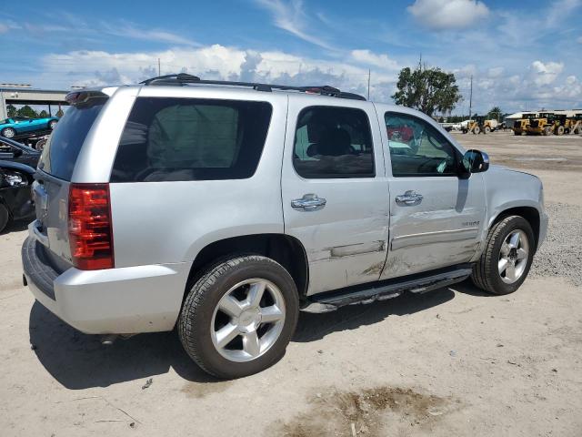 Photo 2 VIN: 1GNSCAE07DR347574 - CHEVROLET TAHOE 