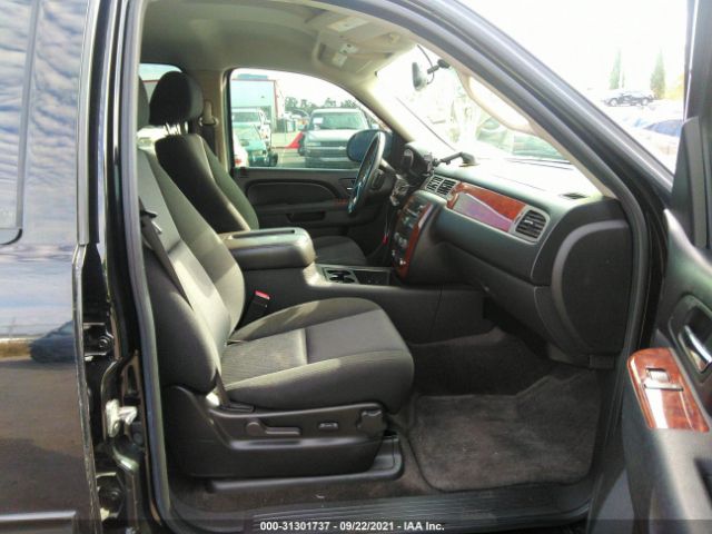 Photo 4 VIN: 1GNSCAE08BR181451 - CHEVROLET TAHOE 