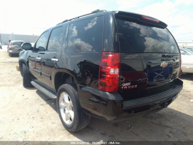 Photo 2 VIN: 1GNSCAE08DR292682 - CHEVROLET TAHOE 