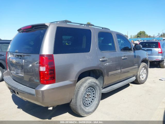 Photo 3 VIN: 1GNSCAE09BR370187 - CHEVROLET TAHOE 