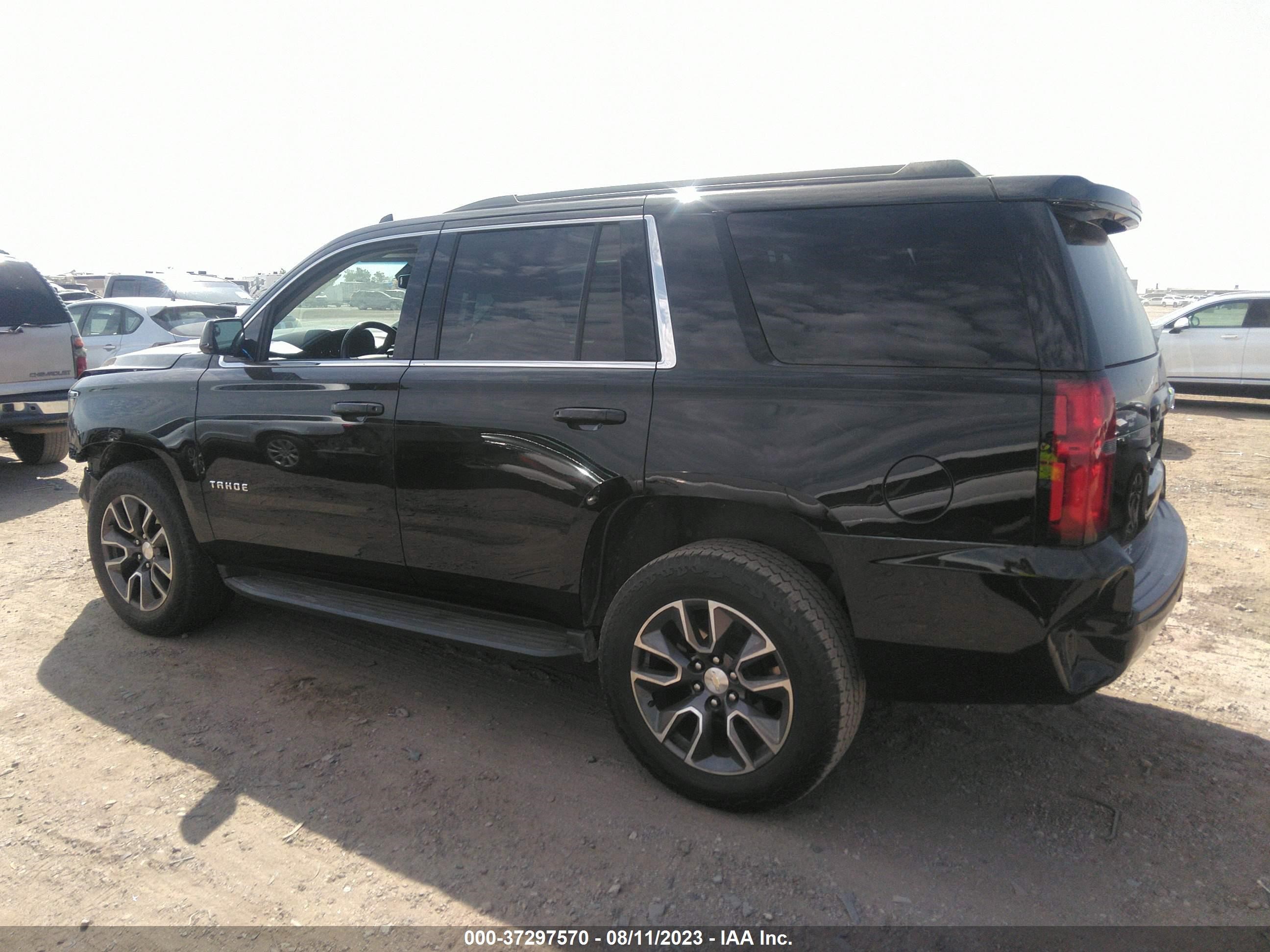 Photo 13 VIN: 1GNSCAEC4HR280772 - CHEVROLET TAHOE 