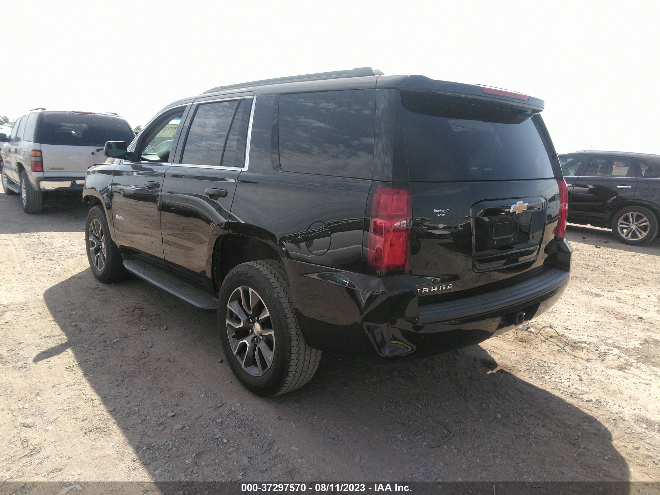 Photo 2 VIN: 1GNSCAEC4HR280772 - CHEVROLET TAHOE 