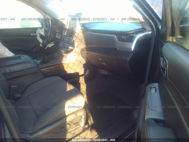 Photo 4 VIN: 1GNSCAKC0HR307700 - CHEVROLET TAHOE 