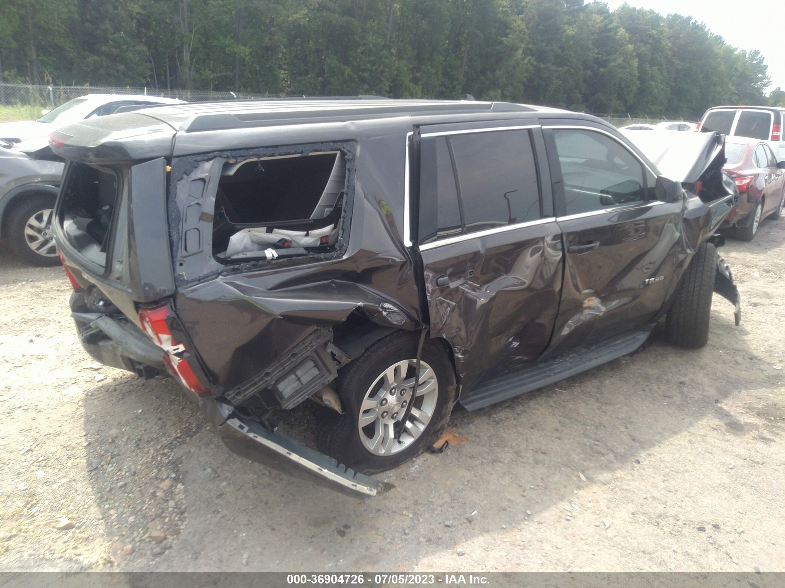 Photo 3 VIN: 1GNSCAKC0HR368478 - CHEVROLET TAHOE 