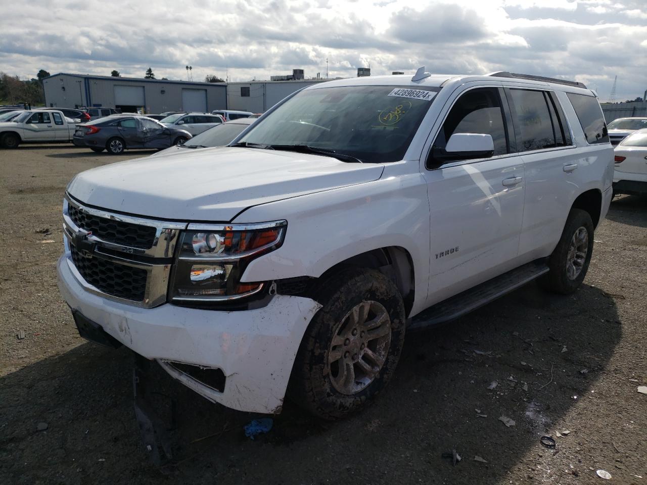 Photo 0 VIN: 1GNSCAKC0JR259945 - CHEVROLET TAHOE 