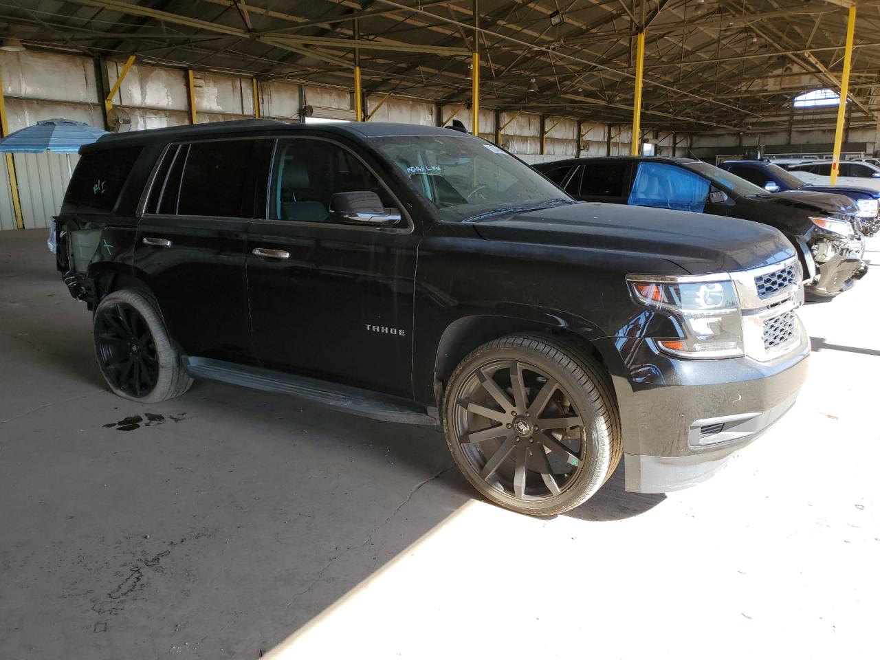 Photo 3 VIN: 1GNSCAKC4FR683782 - CHEVROLET TAHOE 