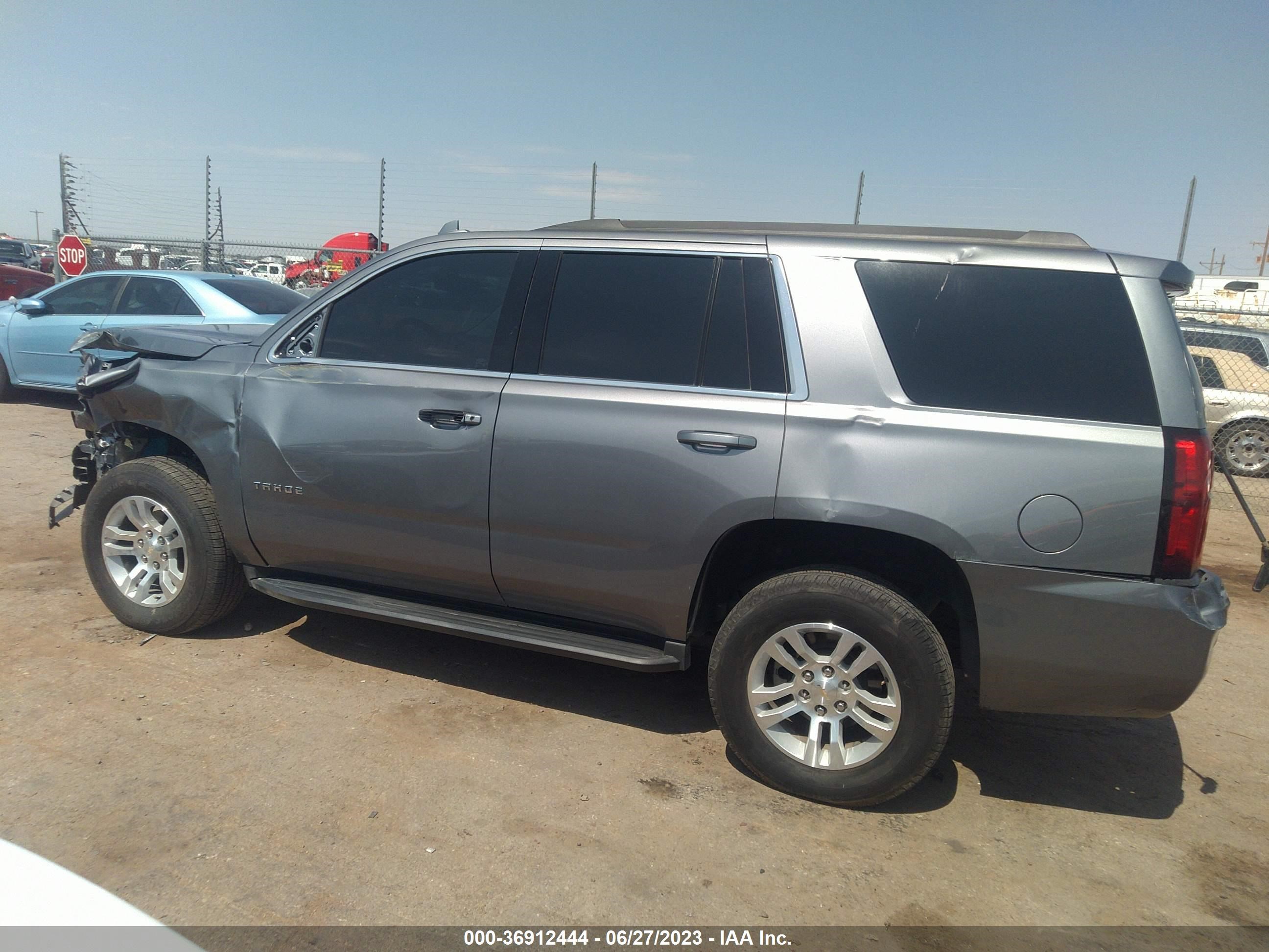 Photo 13 VIN: 1GNSCAKC4LR296306 - CHEVROLET TAHOE 