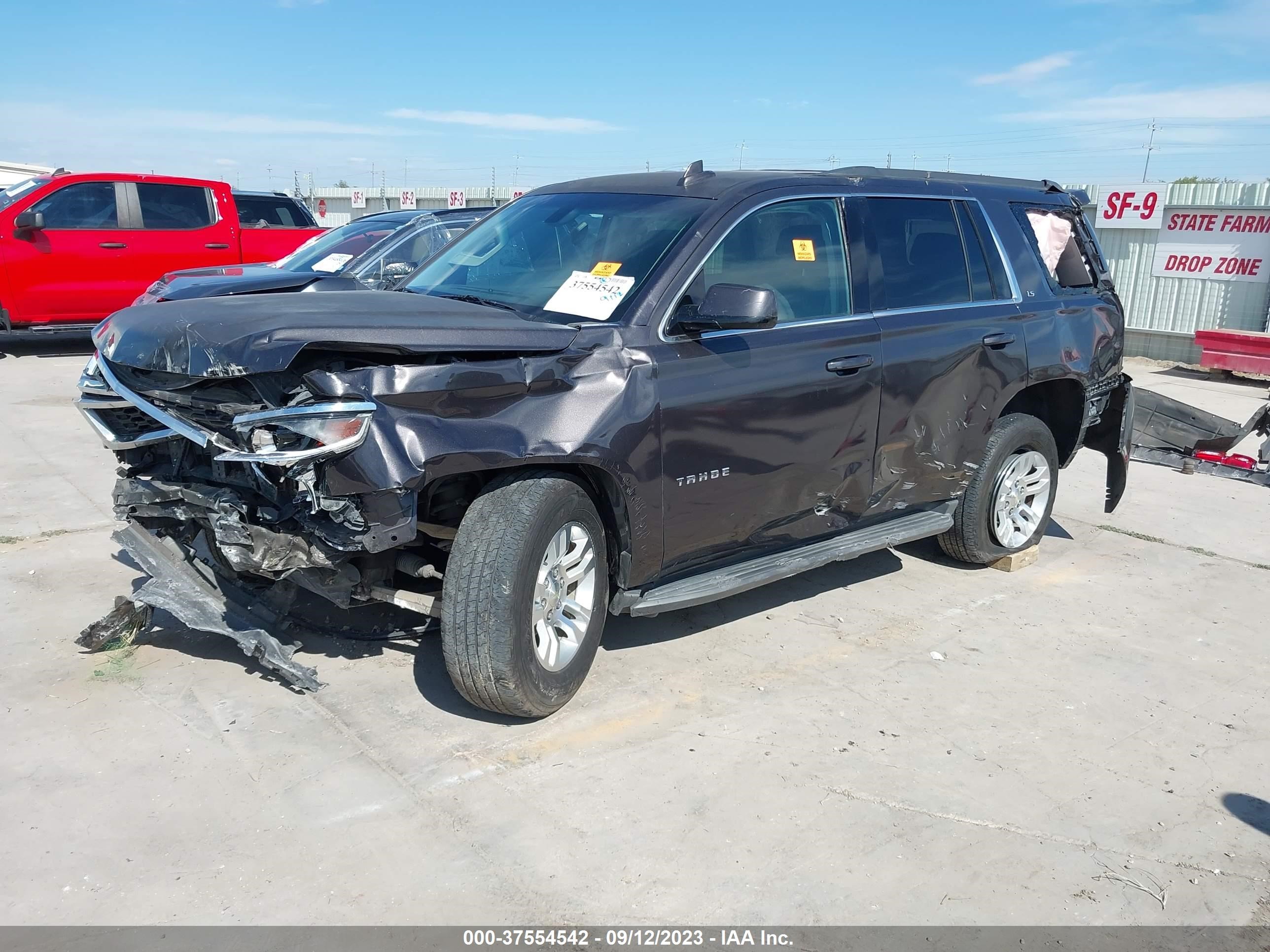 Photo 1 VIN: 1GNSCAKC6FR647754 - CHEVROLET TAHOE 