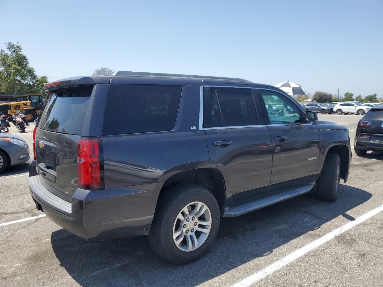 Photo 2 VIN: 1GNSCAKC7FR641669 - CHEVROLET TAHOE 