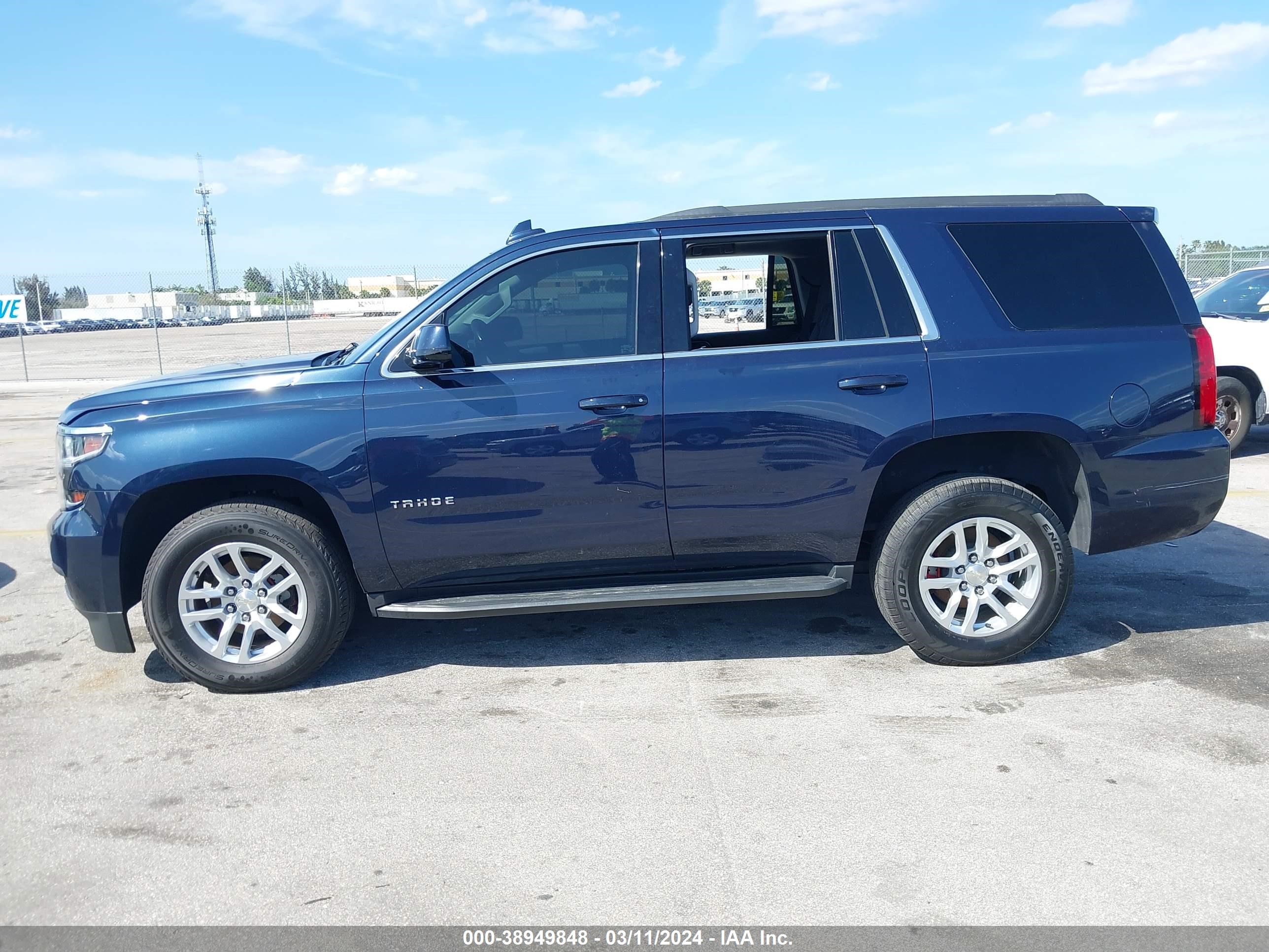 Photo 13 VIN: 1GNSCAKC8LR217283 - CHEVROLET TAHOE 