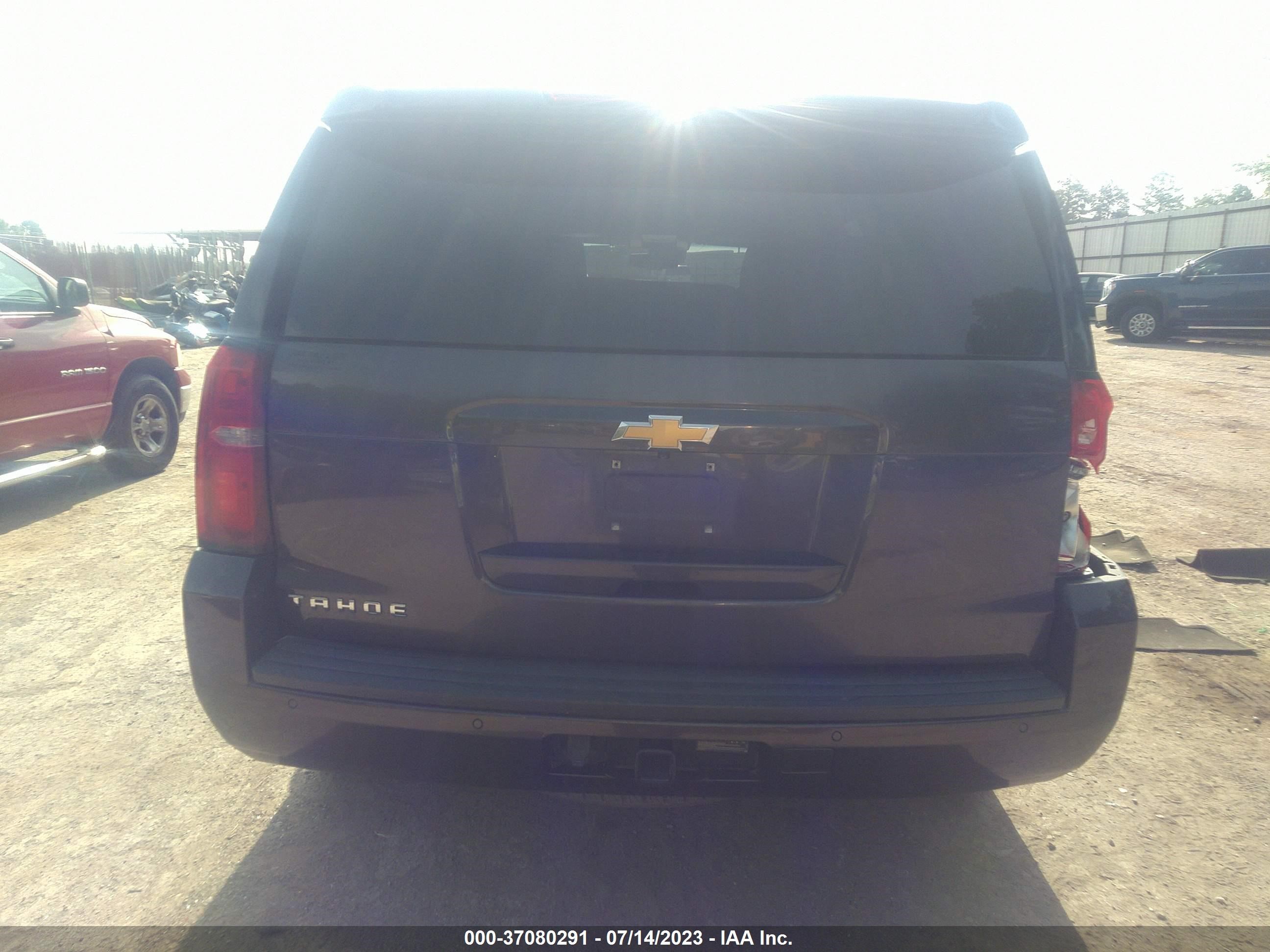 Photo 15 VIN: 1GNSCAKCXFR637812 - CHEVROLET TAHOE 