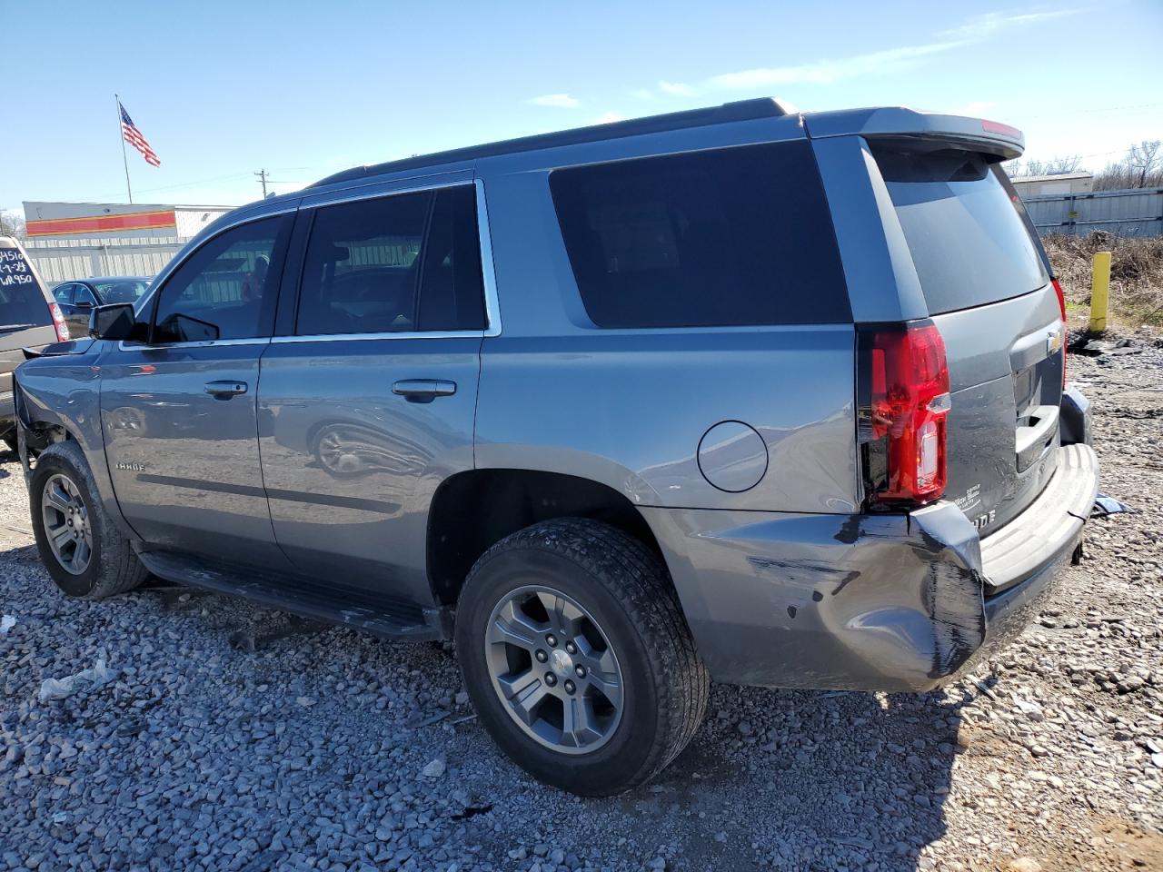 Photo 1 VIN: 1GNSCAKCXJR353184 - CHEVROLET TAHOE 