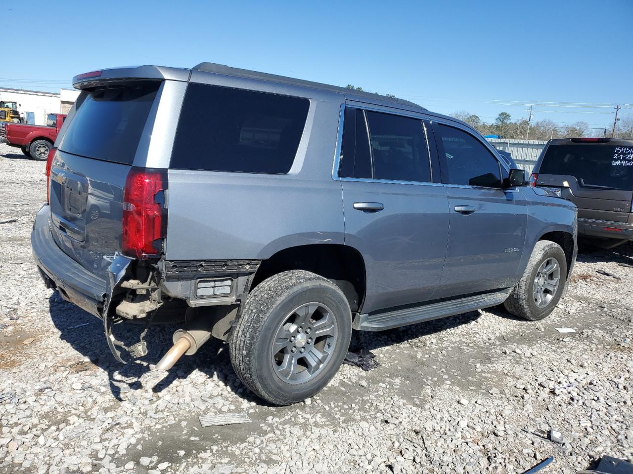 Photo 2 VIN: 1GNSCAKCXJR353184 - CHEVROLET TAHOE 