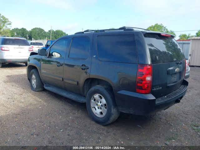 Photo 2 VIN: 1GNSCBE00BR132282 - CHEVROLET TAHOE 