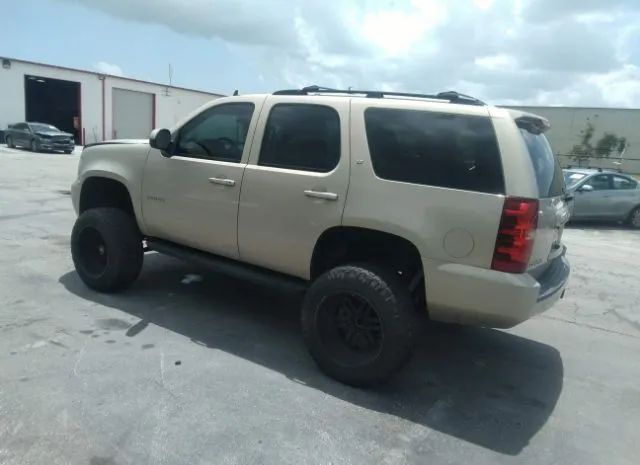 Photo 2 VIN: 1GNSCBE00BR169087 - CHEVROLET TAHOE 