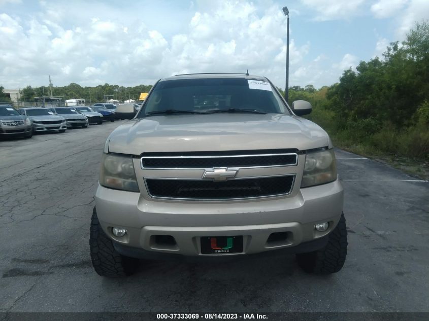 Photo 5 VIN: 1GNSCBE00BR169087 - CHEVROLET TAHOE 