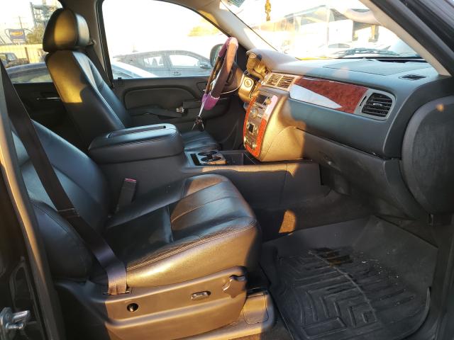 Photo 4 VIN: 1GNSCBE00DR201247 - CHEVROLET TAHOE C150 