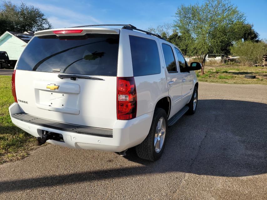 Photo 3 VIN: 1GNSCBE00DR255034 - CHEVROLET TAHOE C150 