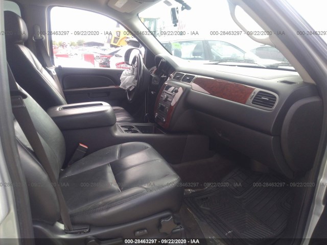 Photo 4 VIN: 1GNSCBE00DR276644 - CHEVROLET TAHOE 