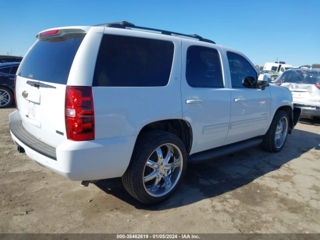 Photo 3 VIN: 1GNSCBE01BR255511 - CHEVROLET TAHOE 