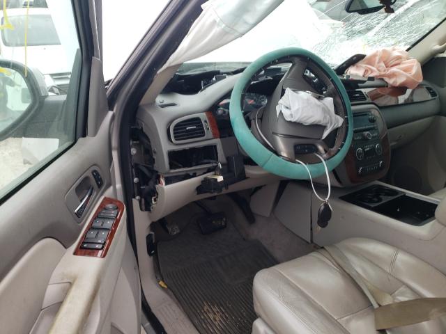 Photo 8 VIN: 1GNSCBE01BR260398 - CHEVROLET TAHOE C150 