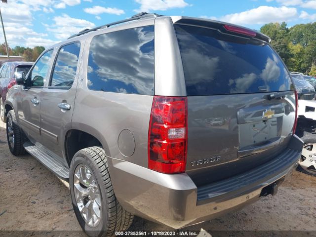 Photo 2 VIN: 1GNSCBE01BR389144 - CHEVROLET TAHOE 