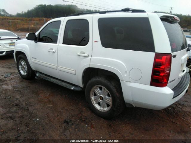 Photo 2 VIN: 1GNSCBE01CR145866 - CHEVROLET TAHOE 