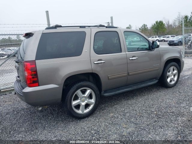 Photo 3 VIN: 1GNSCBE01CR250097 - CHEVROLET TAHOE 