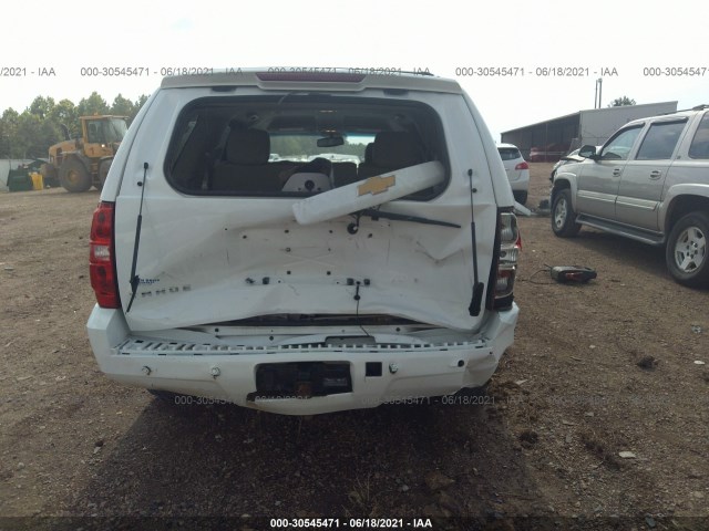 Photo 5 VIN: 1GNSCBE01ER135289 - CHEVROLET TAHOE 