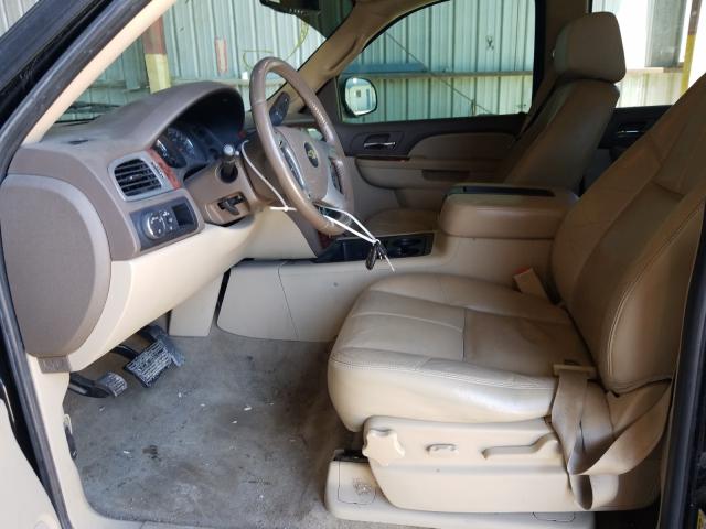 Photo 4 VIN: 1GNSCBE02BR287657 - CHEVROLET TAHOE C150 