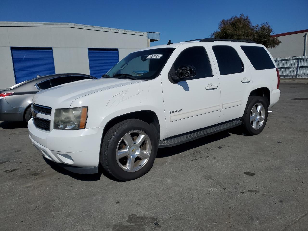 Photo 0 VIN: 1GNSCBE02BR383885 - CHEVROLET TAHOE 