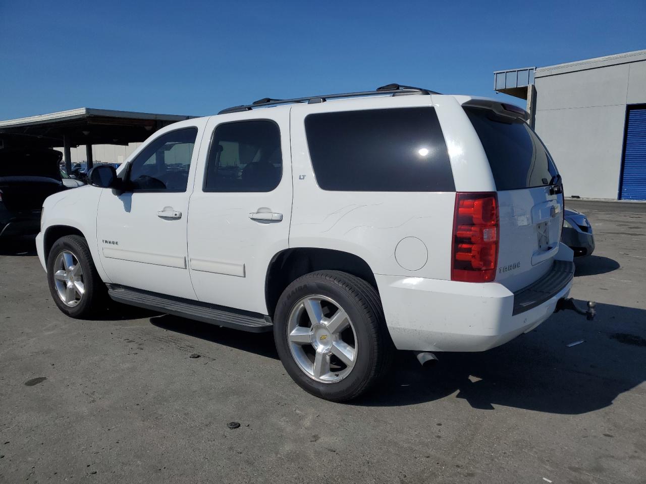 Photo 1 VIN: 1GNSCBE02BR383885 - CHEVROLET TAHOE 