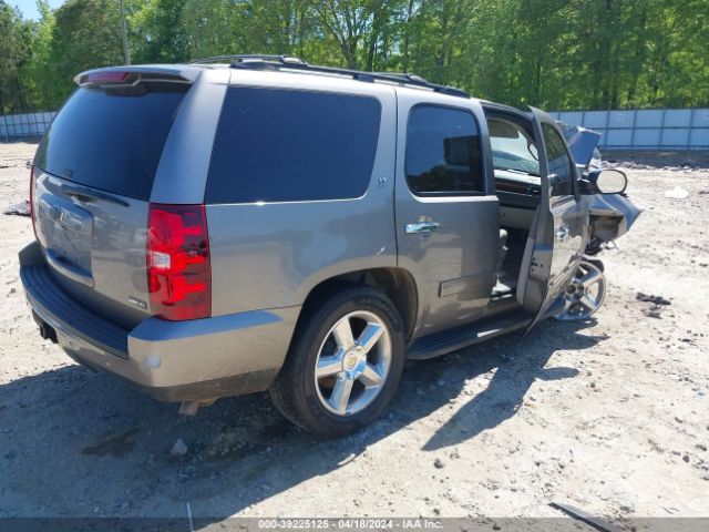 Photo 3 VIN: 1GNSCBE02CR212829 - CHEVROLET TAHOE 