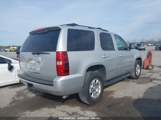 Photo 3 VIN: 1GNSCBE02DR237084 - CHEVROLET TAHOE 