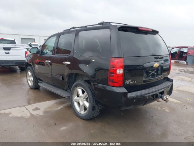 Photo 2 VIN: 1GNSCBE02DR269338 - CHEVROLET TAHOE 