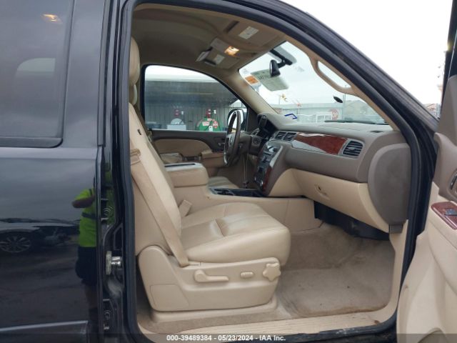 Photo 4 VIN: 1GNSCBE02DR269338 - CHEVROLET TAHOE 