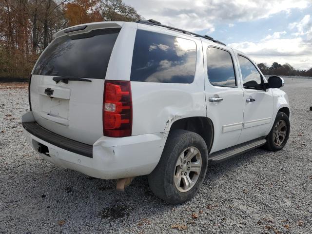 Photo 2 VIN: 1GNSCBE02DR340103 - CHEVROLET TAHOE 