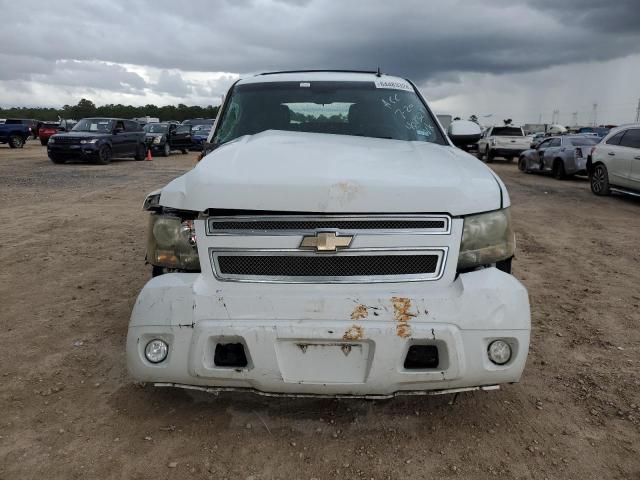 Photo 4 VIN: 1GNSCBE03BR108123 - CHEVROLET TAHOE LT 