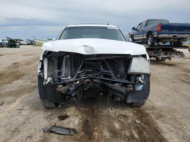 Photo 4 VIN: 1GNSCBE03BR236927 - CHEVROLET TAHOE 