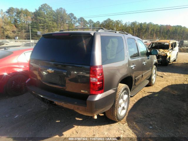 Photo 3 VIN: 1GNSCBE03BR253257 - CHEVROLET TAHOE 