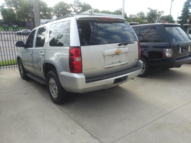 Photo 2 VIN: 1GNSCBE03CR165004 - CHEVROLET TAHOE C150 