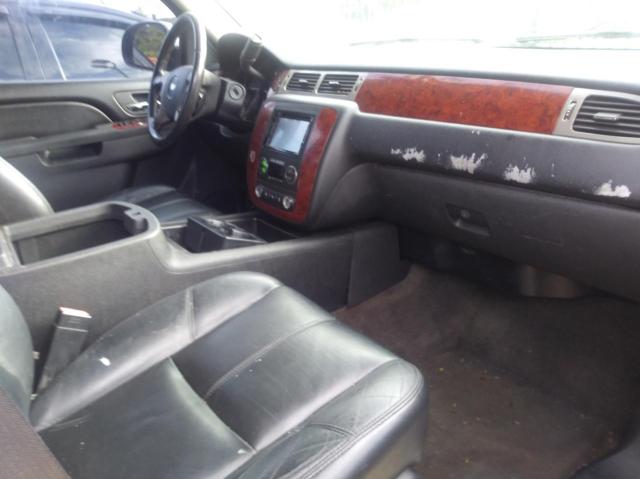 Photo 4 VIN: 1GNSCBE03CR165004 - CHEVROLET TAHOE C150 