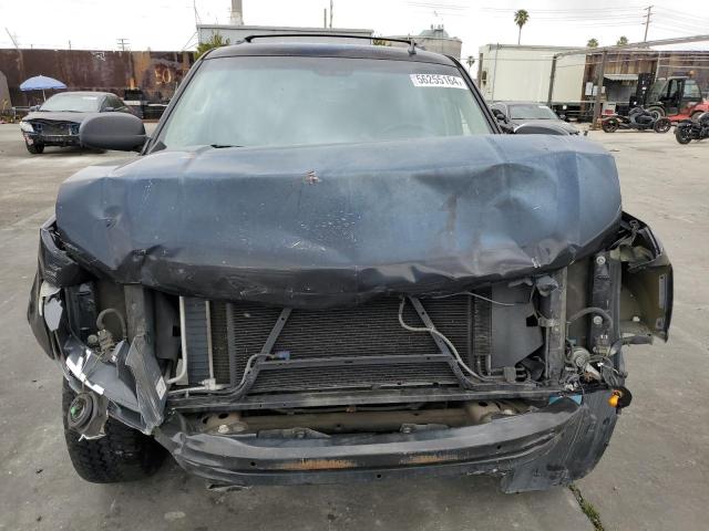 Photo 4 VIN: 1GNSCBE03DR147863 - CHEVROLET TAHOE 