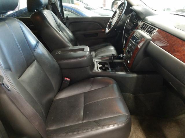 Photo 4 VIN: 1GNSCBE03DR328963 - CHEVROLET TAHOE C150 