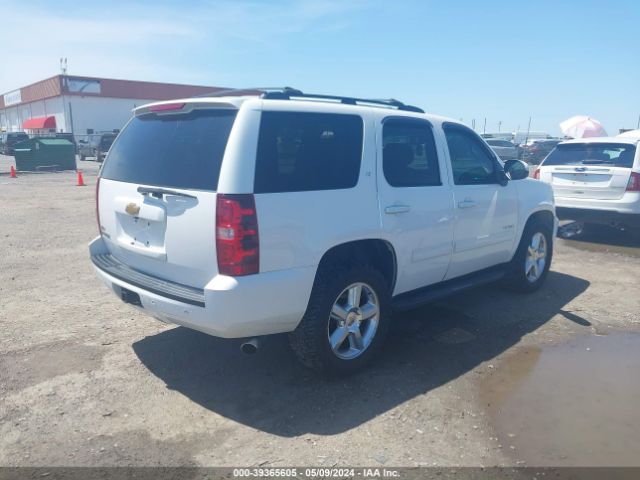 Photo 3 VIN: 1GNSCBE04DR209996 - CHEVROLET TAHOE 