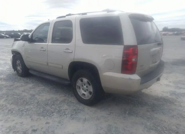 Photo 2 VIN: 1GNSCBE04DR350311 - CHEVROLET TAHOE 